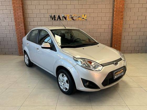 FORD FIESTA 1.6 ROCAM SEDAN 8V FLEX 4P MANUAL